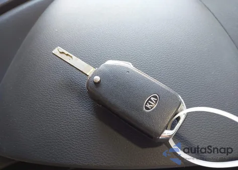 2021 Kia Soul S z USA, uszkodzony, nr VIN KNDJ23AU4M7760396